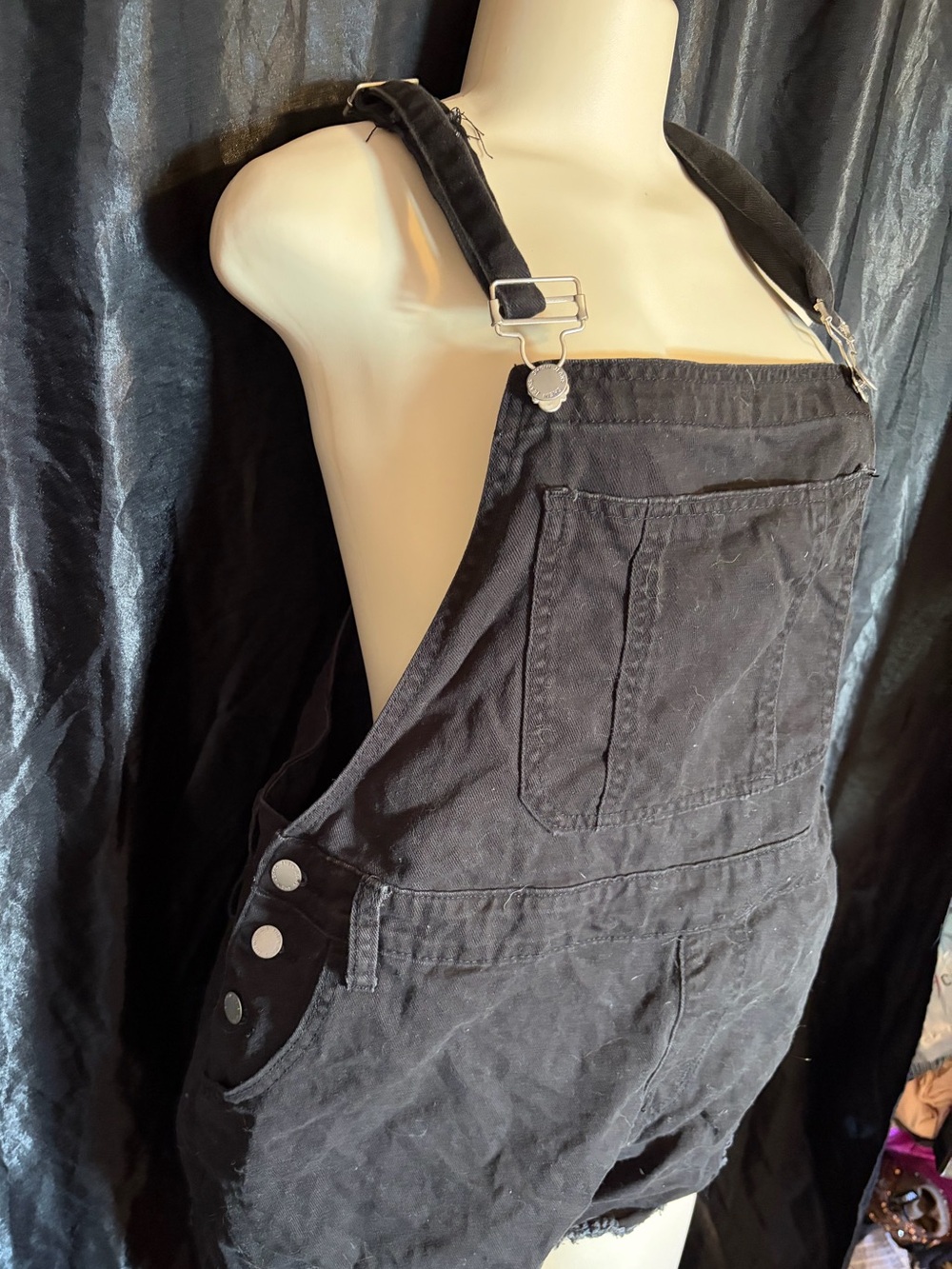 SHEIN Black Short Denim Overalls Romper